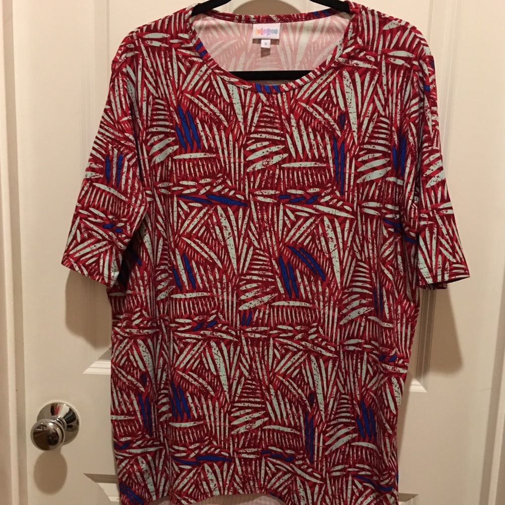 LulaRoe Irma Shirt S